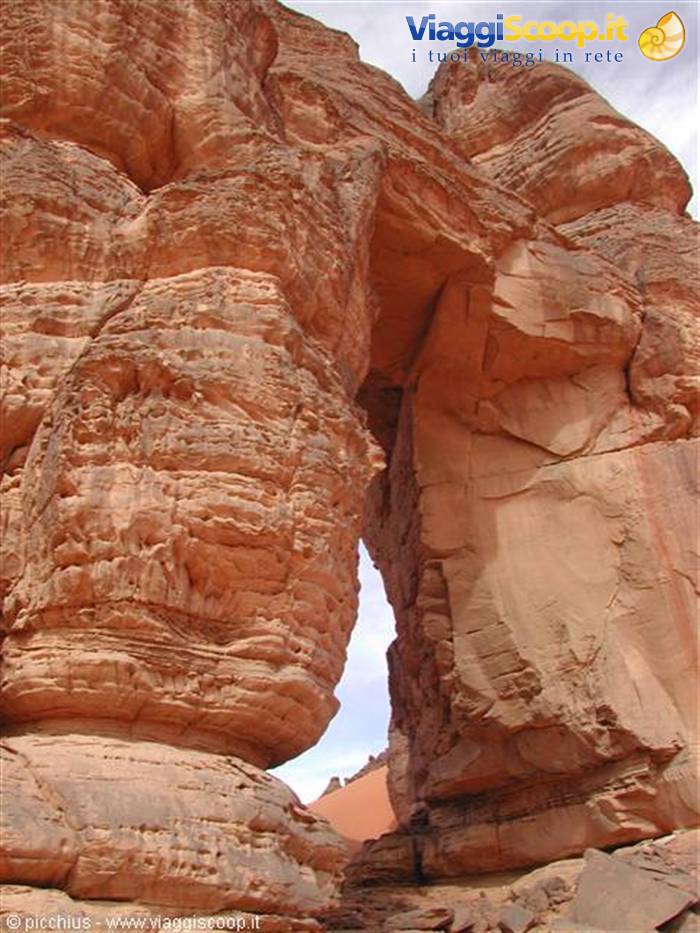 Akakus - the great arch