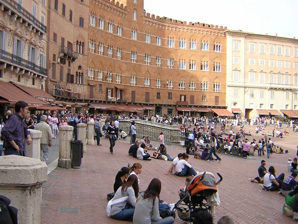 PIAZZA DEL CAMPO