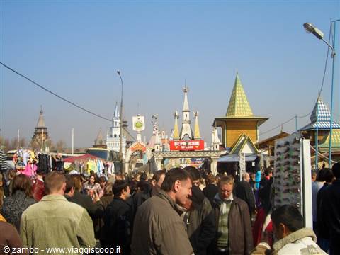 Izmaylovo Market - short trip outside Moscow....