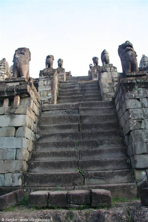 Phnom Bakheng Temple