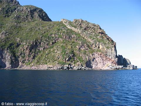 capraia cliffs