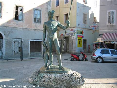 THE STATUE OF THE FREEDIVER :)