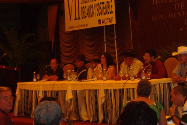 The meeting at the Nacional