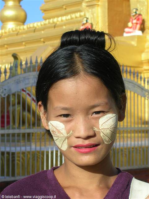 Mandalay - Kuthodaw Paya - Seller