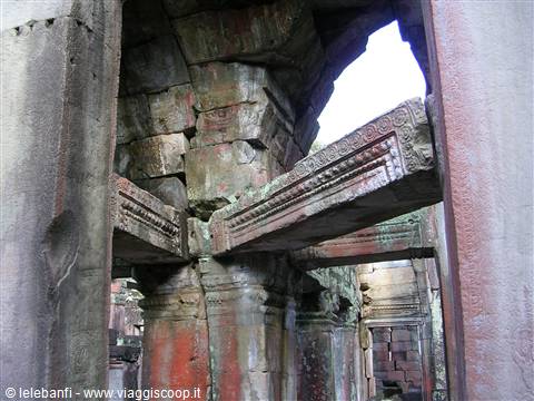 Preah Khan - Architraves