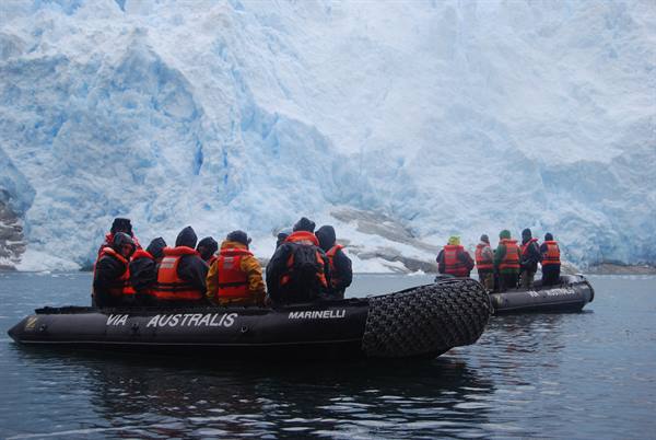 Piloto Glacier -  Dinghies