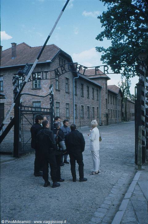 entrance to the Auschwitz camp