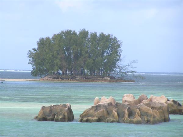 ARRIVAL AT LA DIGUE