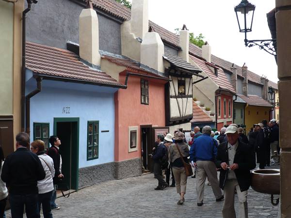 golden alley