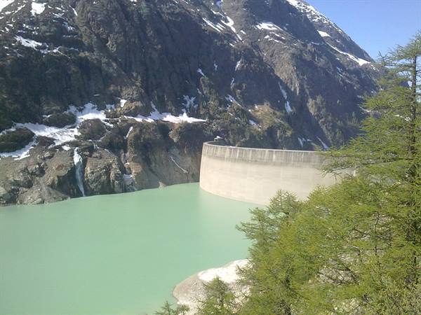 Place Moulin dam
