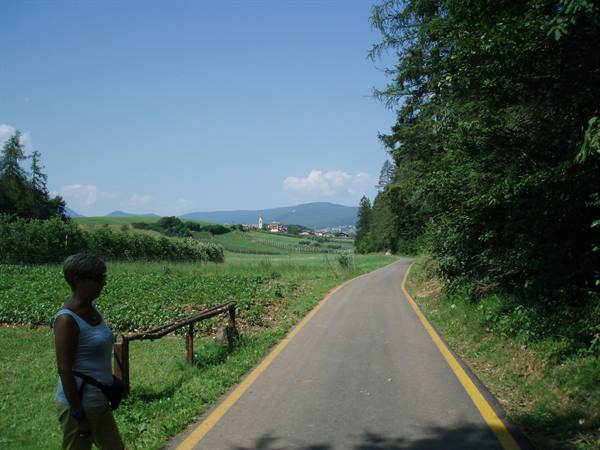 a walk toward Romeno