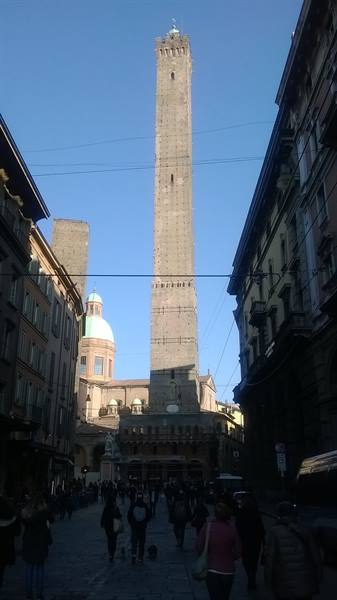 Asinelli tower