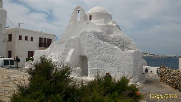church in Mykonos