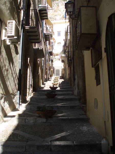 the alleys of cefalù
