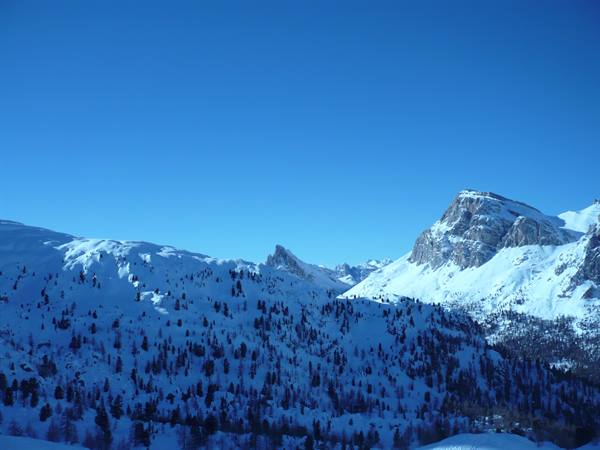 the Lagazuoi with the Falzarego pass