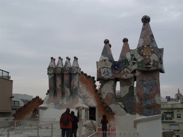 roof of casa Batlló