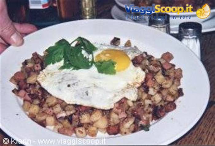 Typical Swedish dish: Pytt i Panna