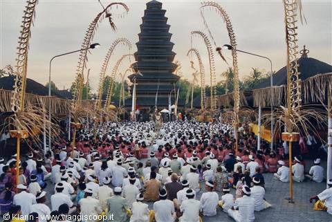 Odalan at the temple of Jimbaran