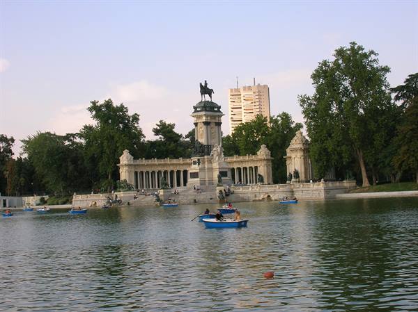 where to spend the siesta in madrid