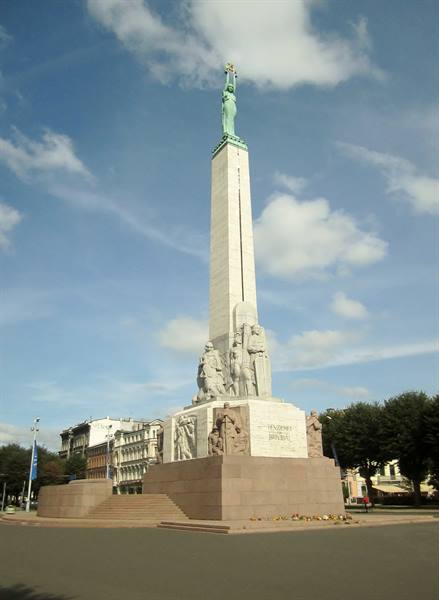 RIGA, FREEDOM MONUMENT