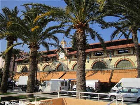 COVERED MARKET