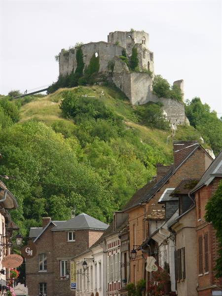 Château Gaillard ruins overlook the rooftops of Les Andelys
