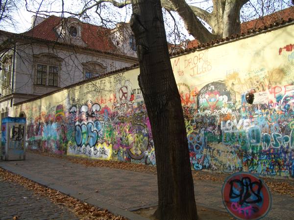 The John Lennon wall
