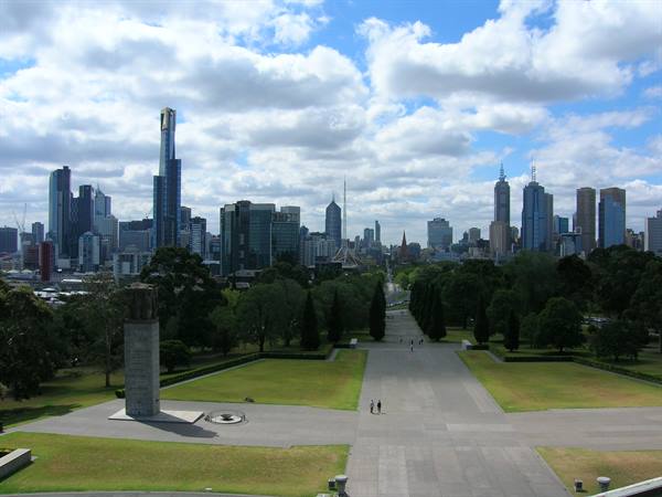 Melbourne skyline with skyscrapers and tree-lined avenues seen from the Shrine of Remembrance