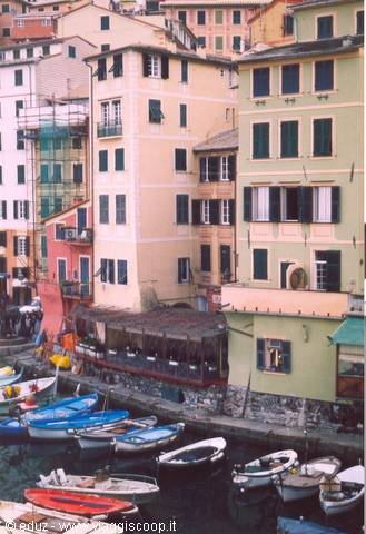 Camogli - The typical colourful houses