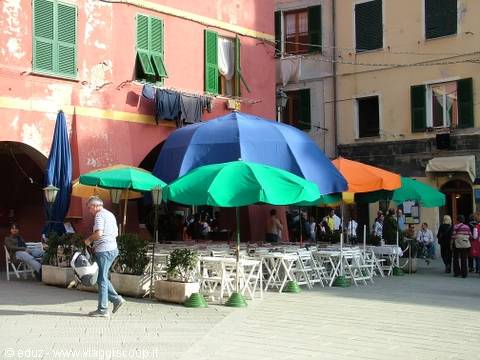 Vernazza - The square in a moment of calm