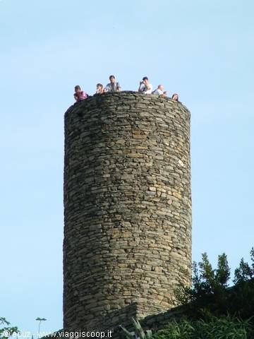 Vernazza - The characteristic round tower