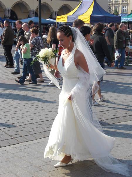 Cracow - Main Market Square (Rynek Glowny) - Bride
