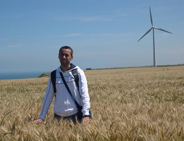WHEAT FIELD AT CAP FAGNET (UPPER NORMANDY)