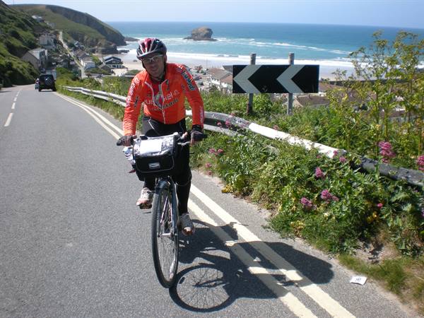 A SMALL CLIMB ON THE ROADS OF CORNWALL