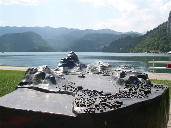 A 'MODEL' OF THE LAKE IN BRONZE
