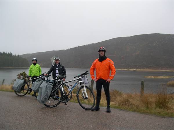 PHOTO UNDER SLEET DURING THE FIRST LEG