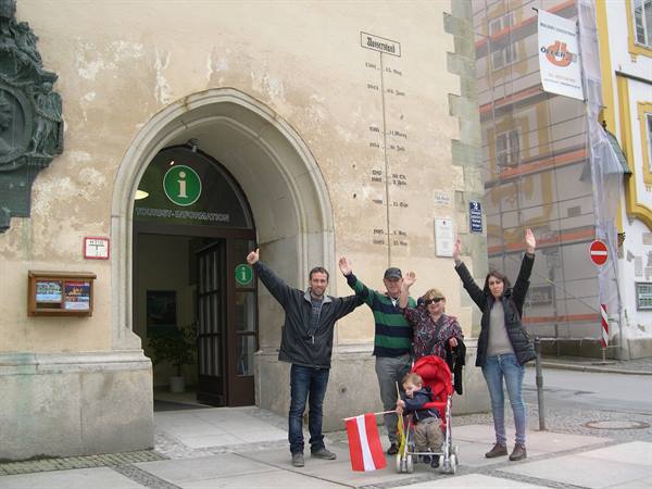 GREETINGS FROM PASSAU . . . AND IN THE BACKGROUND THE DANUBE FLOOD . . .