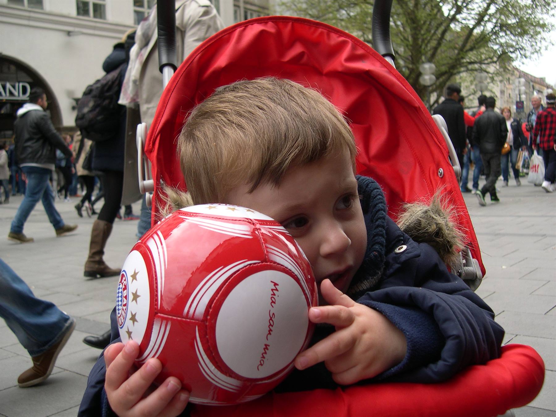 FEDERICO E IL PALLONE DEL BAYERN MONACO