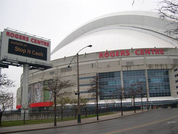 THE ROGERS CENTRE STADIUM