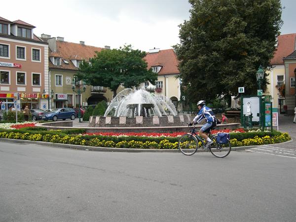 THE COLORS OF THE AUSTRIAN ROADS
