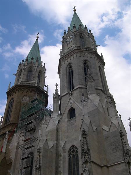 AN IMPOSING CATHEDRAL