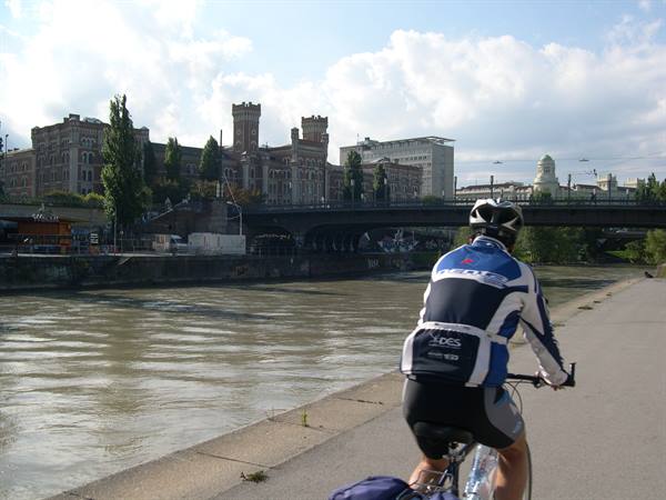 AT THE GATES OF VIENNA