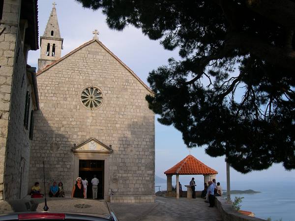 IN THE SURROUNDINGS OF OREBIC