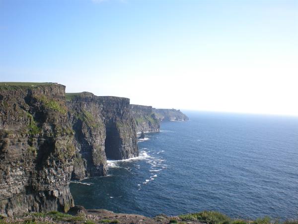 W THE CLIFF OF MOTHER