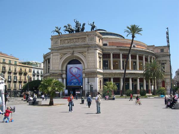 THE POLITEAMA THEATRE OF PALERMO