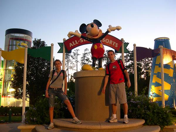OUR NIGHT AT THE DISNEY PARK 