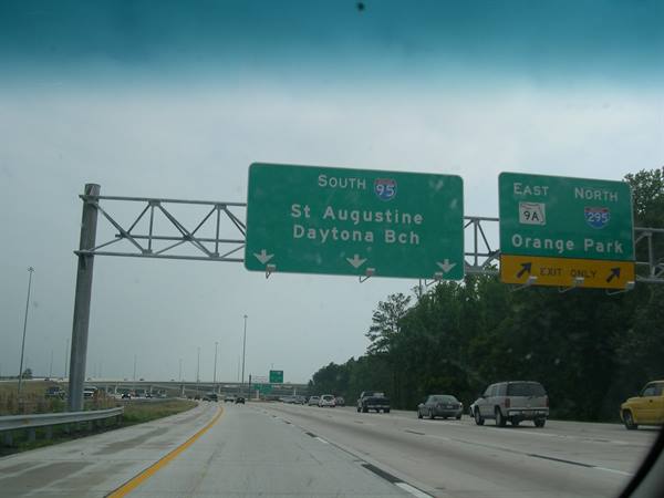 ON THE ROAD TOWARDS MIAMI