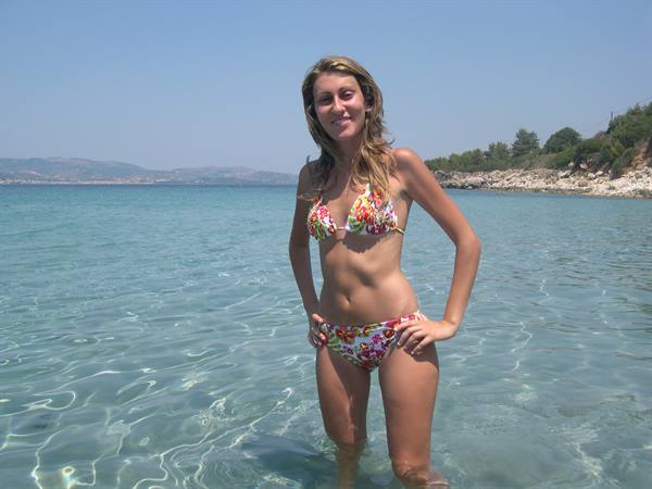 VALENTINA IN THE CLEAR SEAS OF GREECE