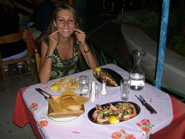GRILLED FISH . . . PRAWNS . . . AND MIXED FRY ! ! !