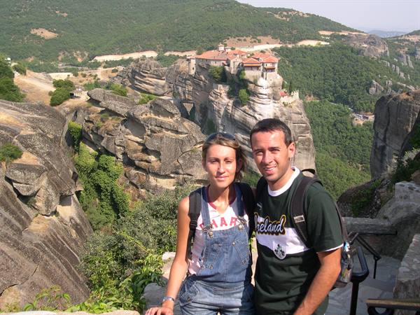 COUPLE PHOTO WITH PANORAMA